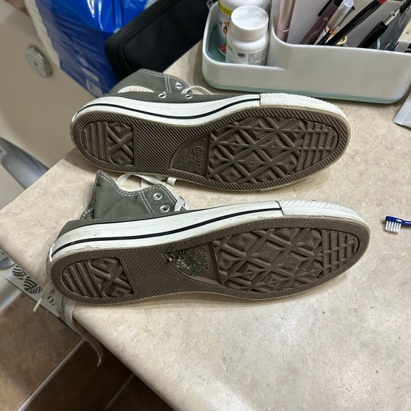 Good condition 
Ladies runners - Picture 4 of 9